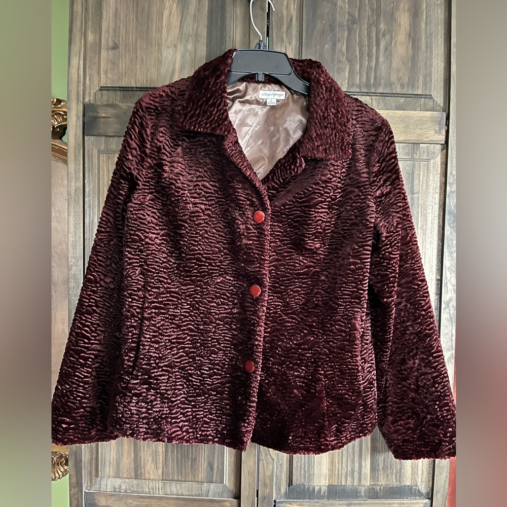 Vintage crushed velvet deep chocolate brown size Large jacket made in SRILANKA